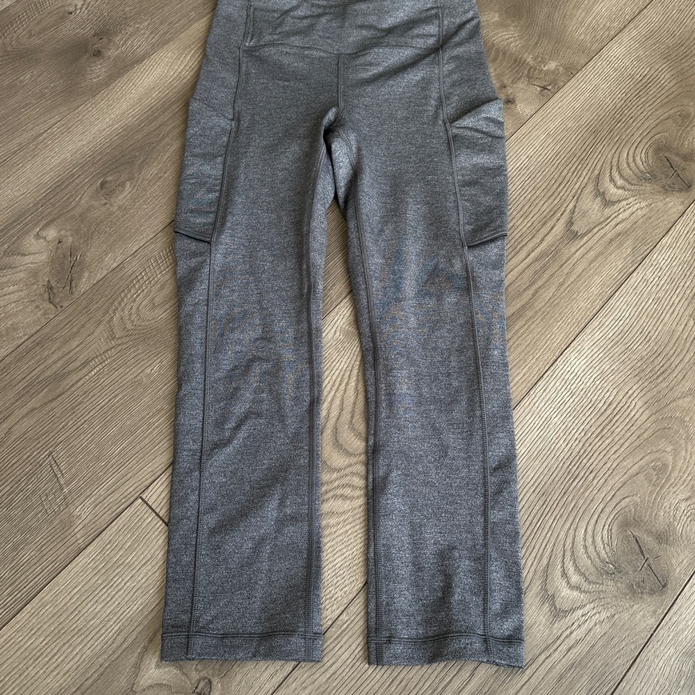 LULULEMON BUNDLE Lot of 4 Leggings all size 4 - Picture 13 of 14